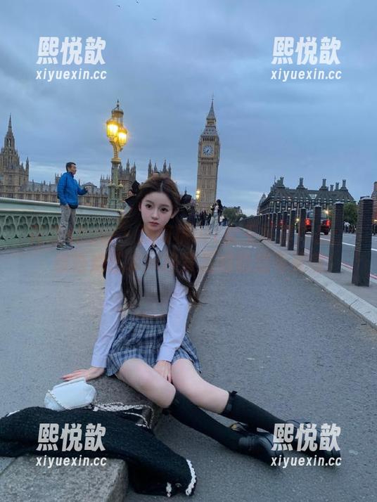 花漾show-沈蜜桃off 花漾show - 沈蜜桃off女王写真作品:感悟她艺术风格背后的思想与灵感