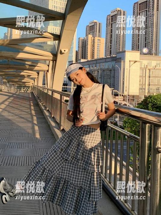 蜜桃社 - 透明魅力定制图集：唐佳怡为你解读个性写真风格