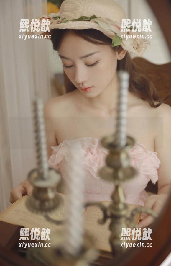 蜜桃社 - 桃乃香Tina的瑜伽写真：从原图到图册，展现身心灵的和谐美