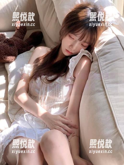 蜜桃社 - 陌子Mandy全新私拍美腿套图，诠释什么叫“腿长一米八”