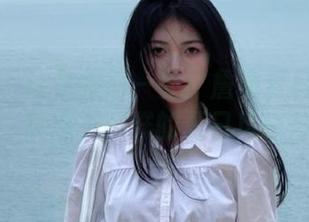 微密圈 – 让你眼前一亮！詹詹夏日最新写真合集，展现不一样的夏日风情与魅力！