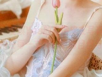 语画界 – 安琪Yee的私房皮衣写真合集：感受她在每一寸布料中的自信与优雅