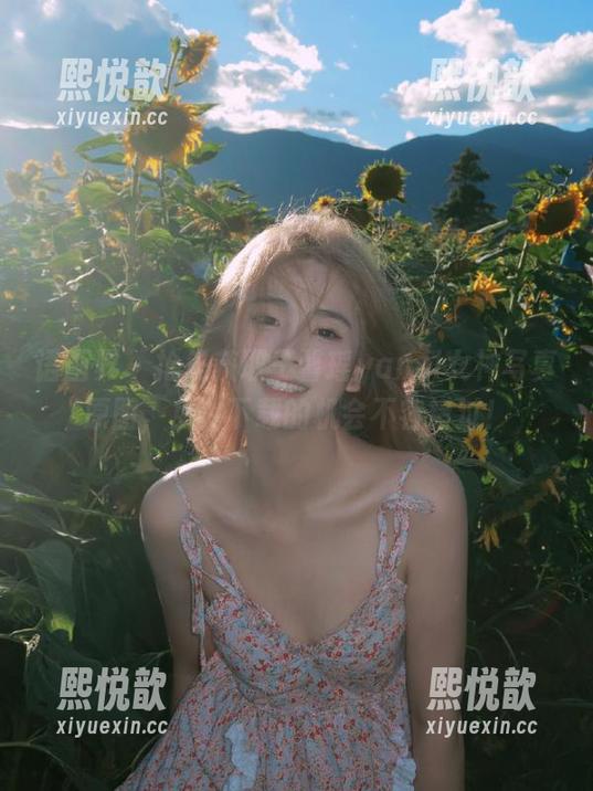 语画界-王馨瑶yanni 语画界 - 抢先获取王馨瑶yanni女神写真原图,免费下载的机会不容错过!