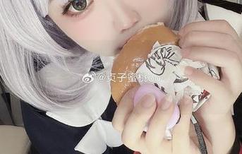 收录贞子蜜桃定制校服图集,感受不一样的校园风格