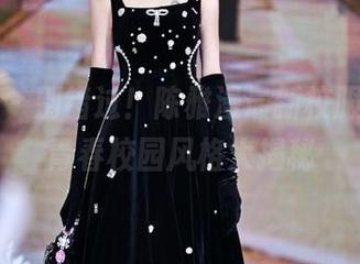 轰趴猫 – 别错过！陈雅漫最新校服图集，青春校园风格大揭秘
