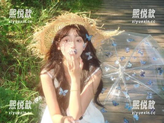 一起分享美图，轻兰映画黄帽学妹白丝的风采不容错过！