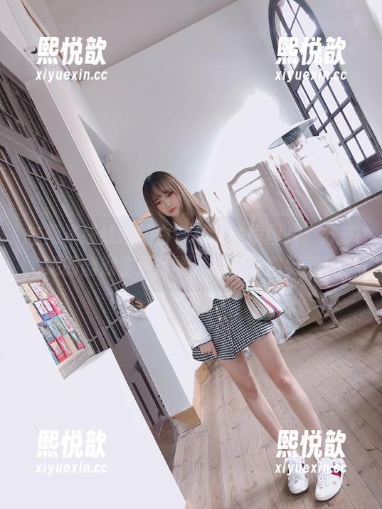过期米线线喵的白色吊带愉悦图片，分享她的幽默生活哲学，绝对让你笑翻！
