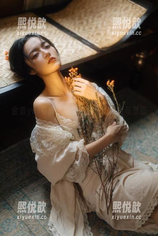 金鱼yui 金鱼yui与贞德的完美结合:原图与壁纸资源全面上线
