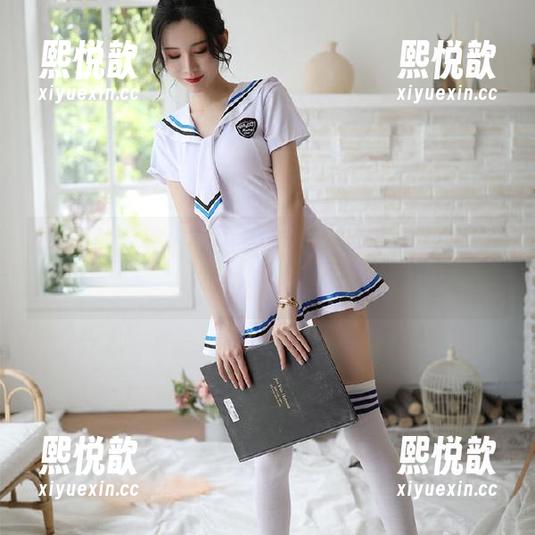 微密圈 - 修女主题的私拍，铁锤姐姐的写真作品真是能打！