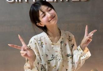 霜月shimo办公室写真资源分享，职场魅力与生活的完美结合