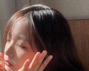 每一幅都不容错过！青水百合子的定制比基尼作品让人心动
