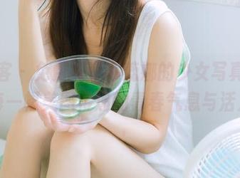青豆客 – 免费探索可蕊娜的少女写真，感受每一幅美图传递的青春气息与活力！