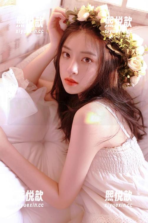 青豆客 - 捕捉思淇Sukiii的美丽瞬间：旗袍写真原图资源分享