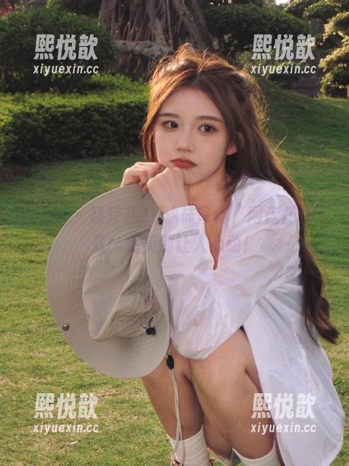青豆客 - 颖莹儿YY棉袜写真，网盘任你下载，完美到让人心动！