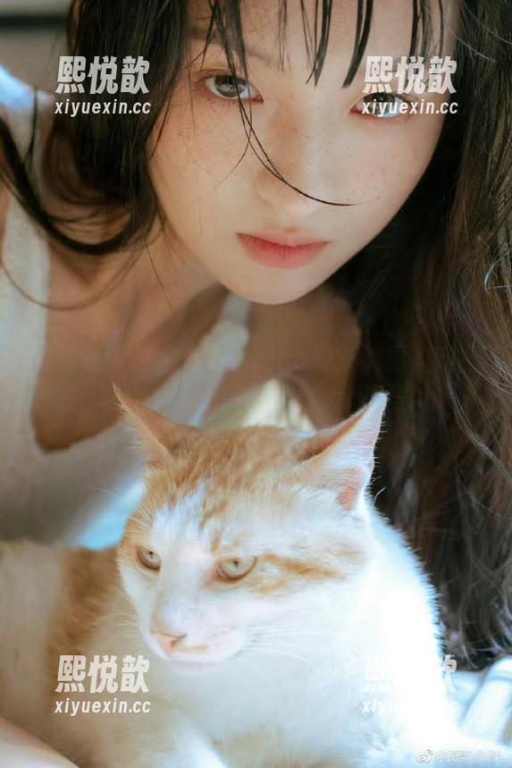魅妍社 - 陆金佳Jessica最新裤里丝定制写真，清新图片让你大开眼界
